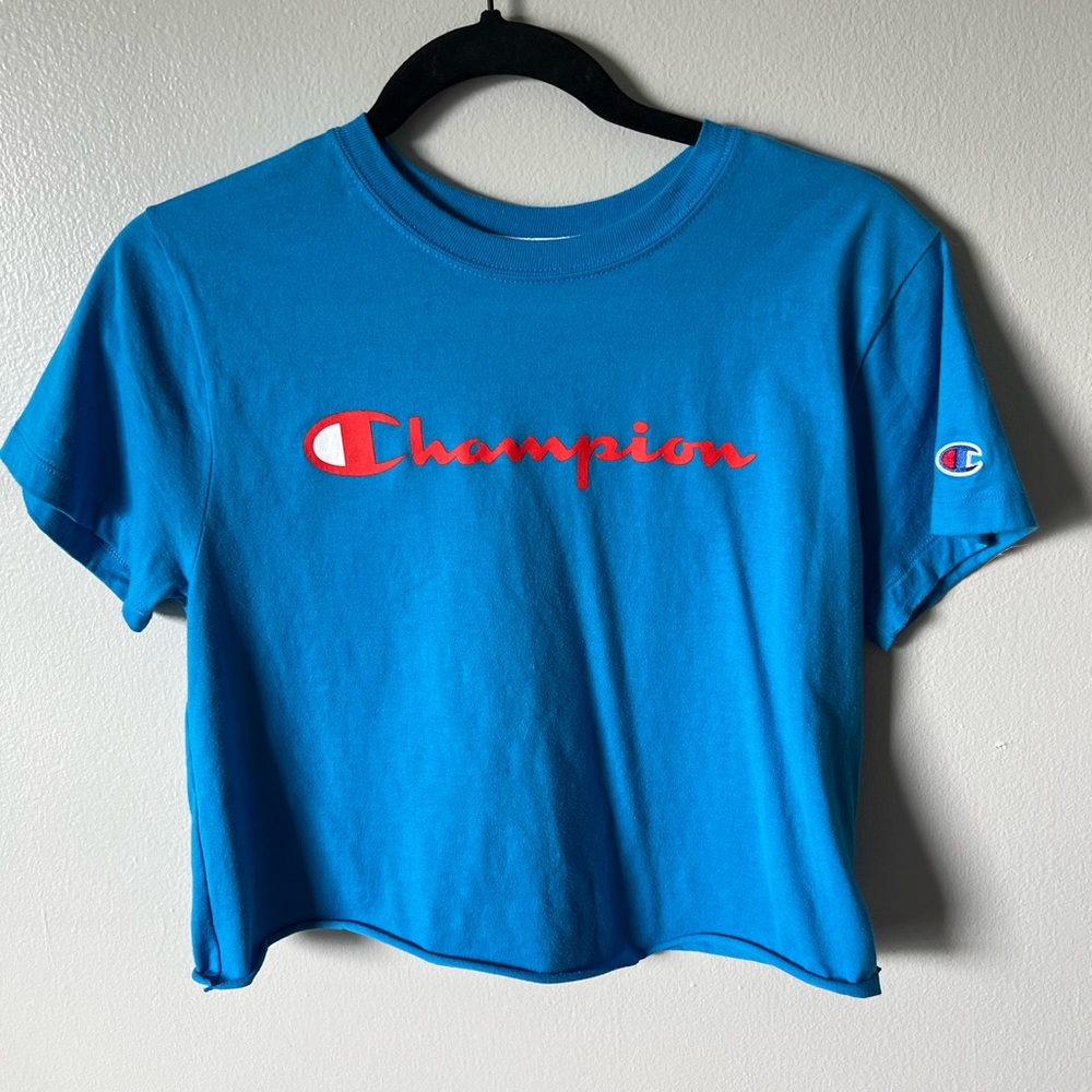 Champion cropped blue and red tshirt